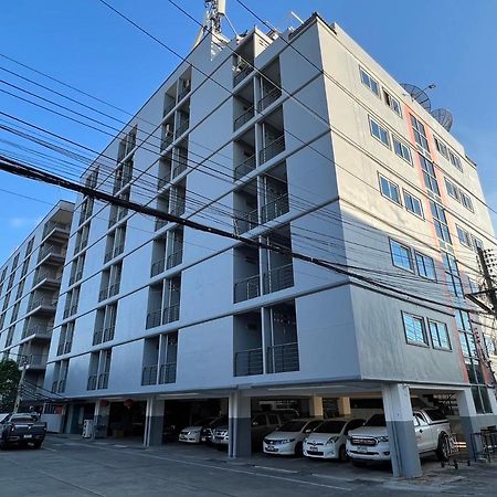 Neo Hotel Кхон Каен Екстериор снимка