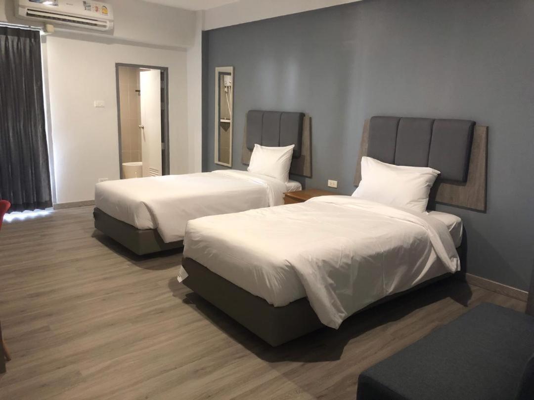 Neo Hotel Кхон Каен Екстериор снимка